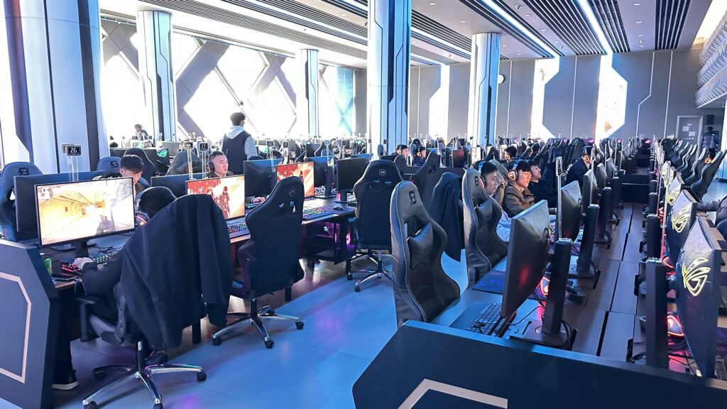 Social media user reveals PC café in North Korea with esports titles
