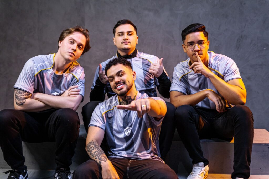 Team Solid secures deals with Kingston and Redragon